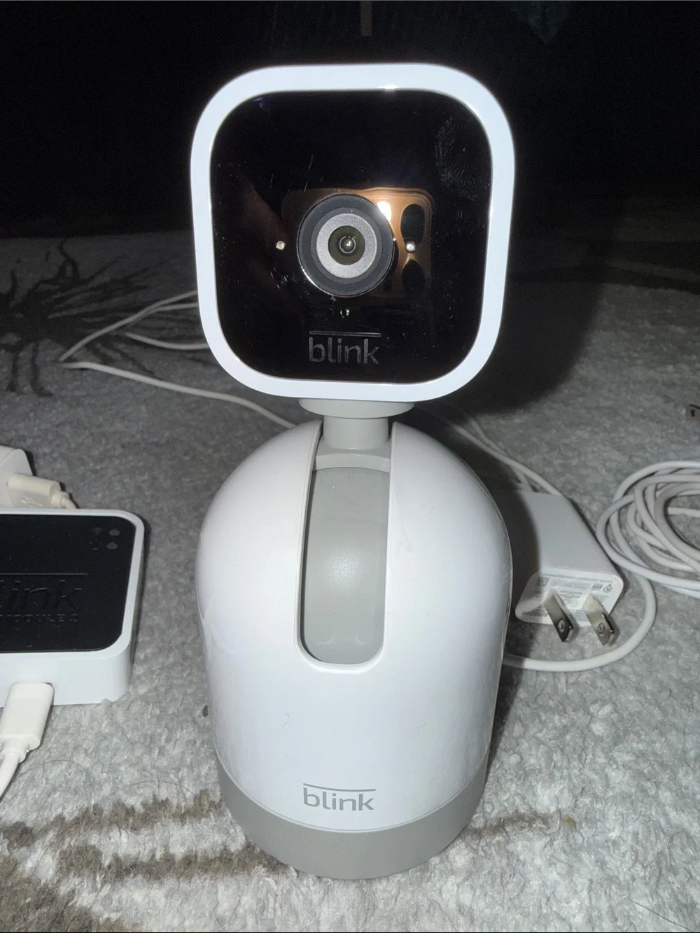 Blink Indoor Security Camera System 3-Camera Kit With Sync Module PERFECT CONDI